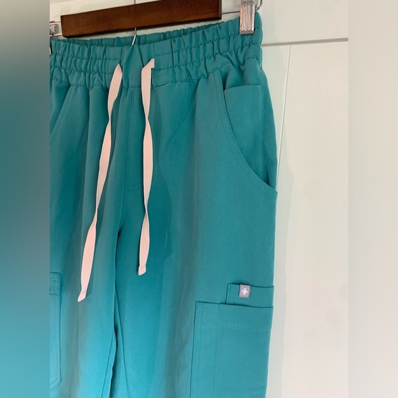 Figs Uman Relaxed Jogger Scrub Pants Cactus Size XXS/T - Picture 3 of 8